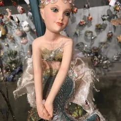 Katherine's Collection Mermaid On Sea Turtle Pedestal New!