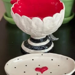 Teyros Lady Head Art Pottery Planter With Tray, Love Bird