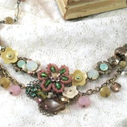 The Holiday Barn Valentine's Day Floral Necklace